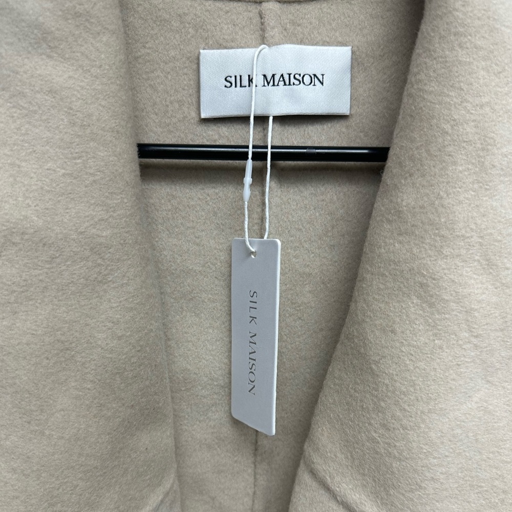 Silk Maison Oversized Beige 100% Wool trench Coat - Picture 11 of 15